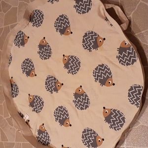 3 Sprouts Hedgehog Play Mat Bag